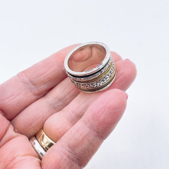 Silpada 925 & Brass Floral Spinner R2293 Band Ring - Size 8.5 - Picture 7 of 8